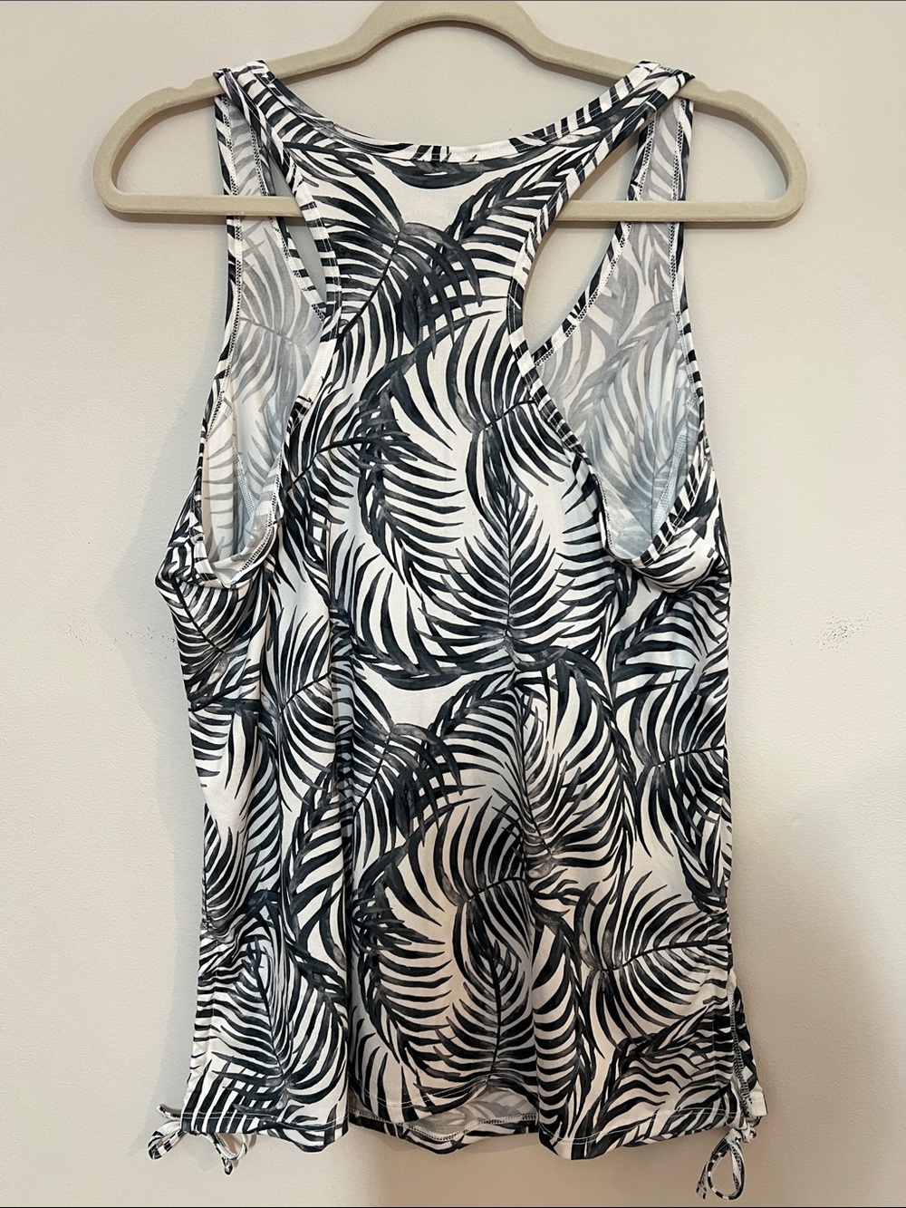 Xersion Black & White Palm-Leaf Racerback Tank SZ XL Drawstring Sides Quick Dry - Picture 3 of 7